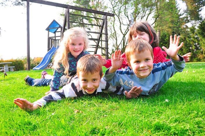 How to create a child-friendly nature play backyard
